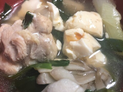 鶏肉と豆腐のスープ